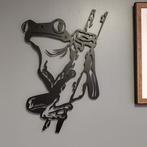 Metal wall art tree frog